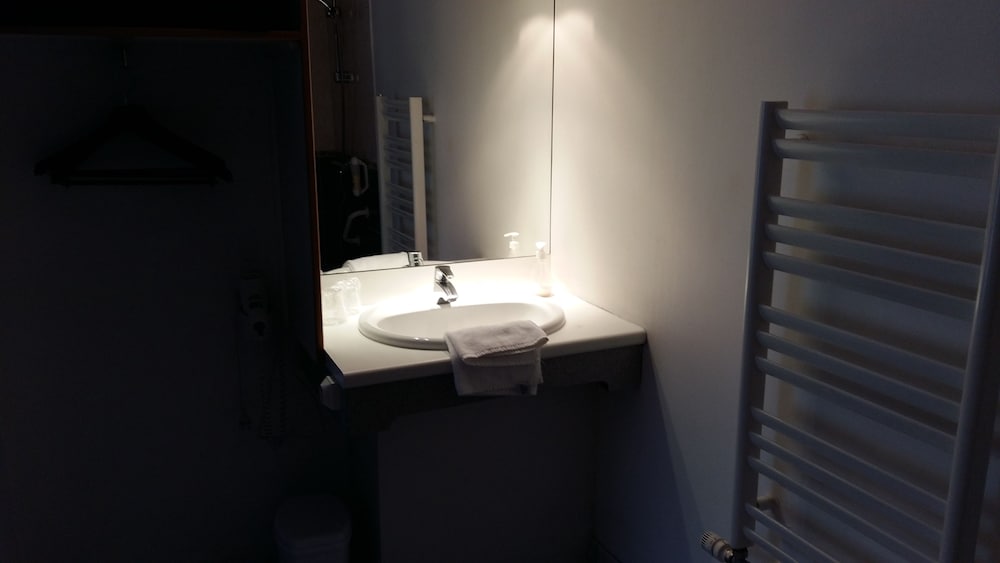Standard Double Room, Accessible photo 3