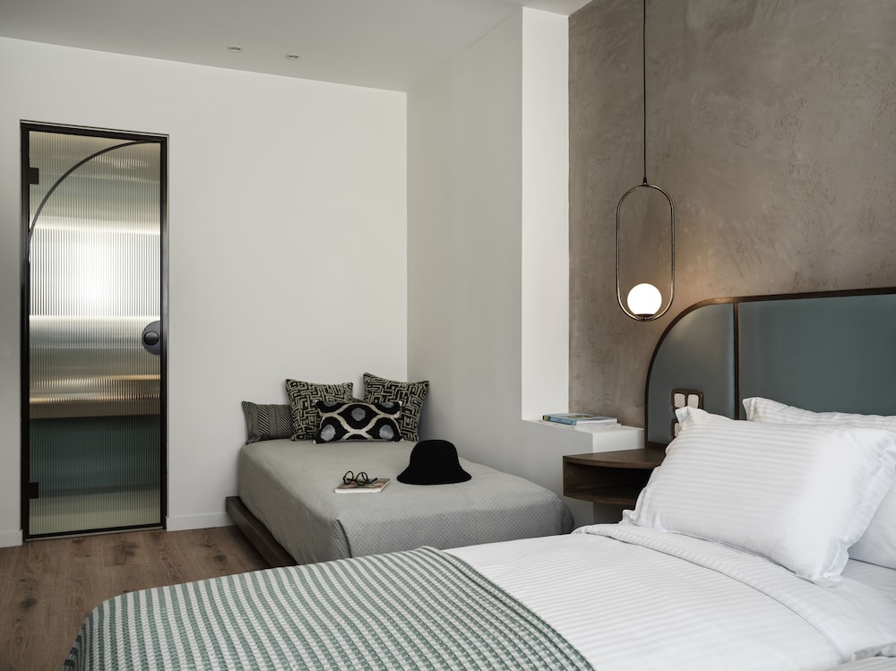 Junior Studio Suite, City View photo 3