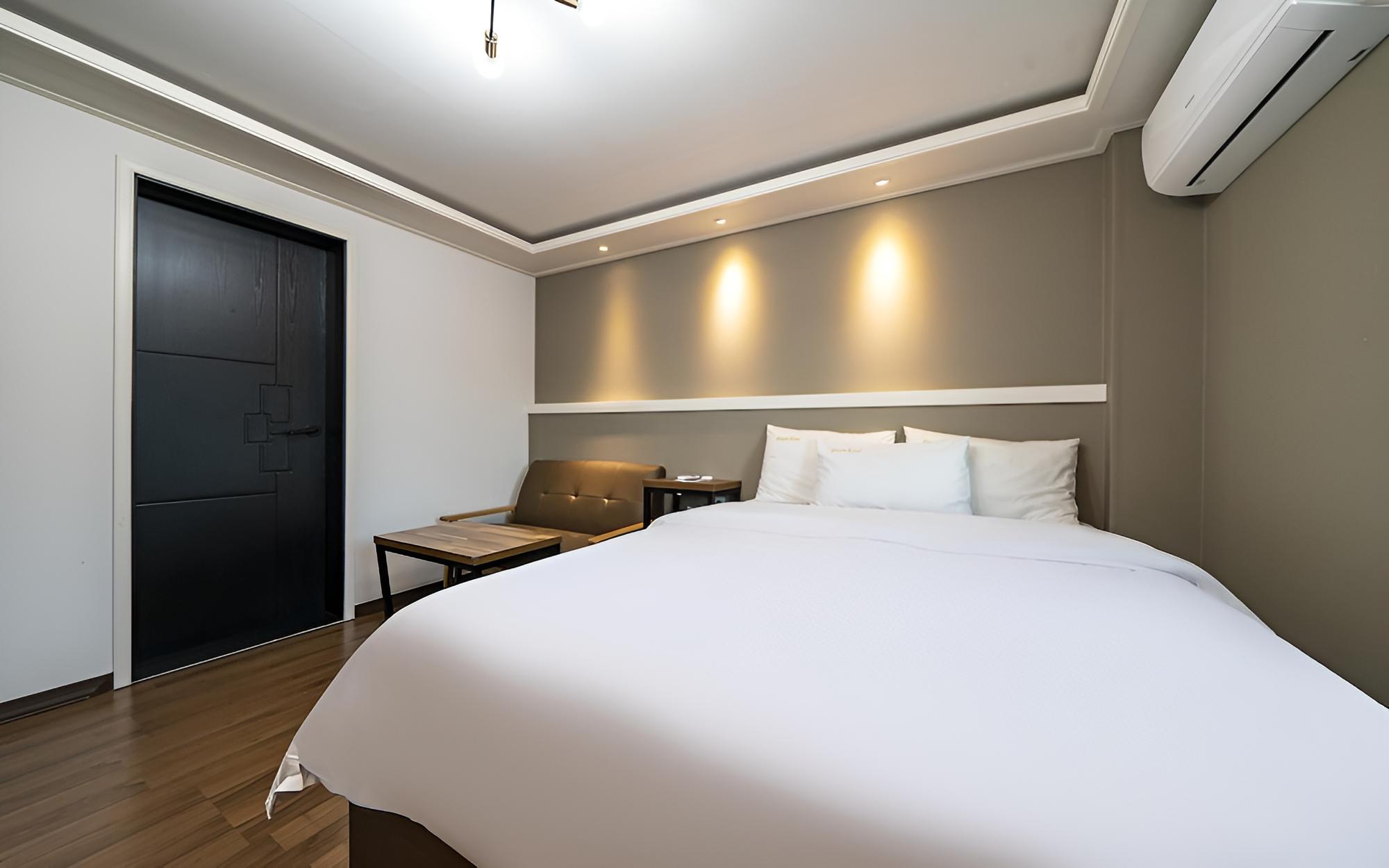 Room (Special Room) - Photo 3