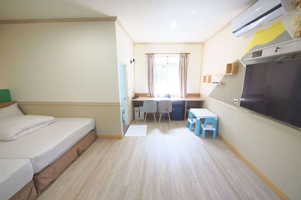 Standard Quadruple Room - Photo 2