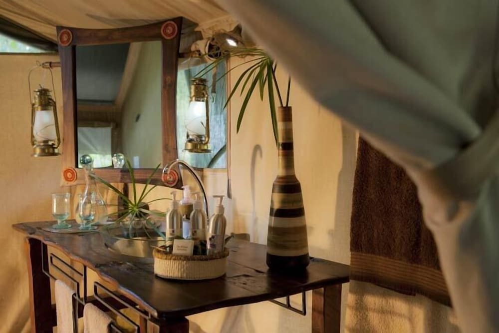 Luxury Tent, River View photo 3