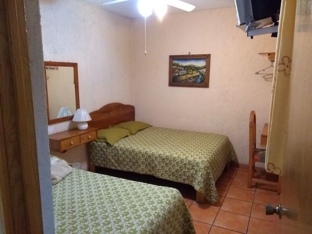 Standard Double Room, 2 Double Beds photo 1