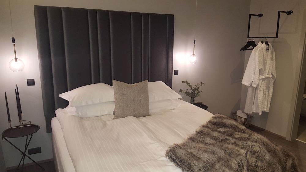 Deluxe Double Room with Spa Access photo 3