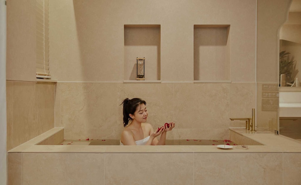 Couple Spa | FAJ