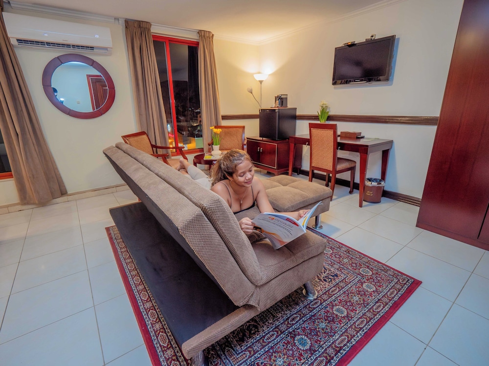 Premium Room, 1 King Bed, City View photo 1