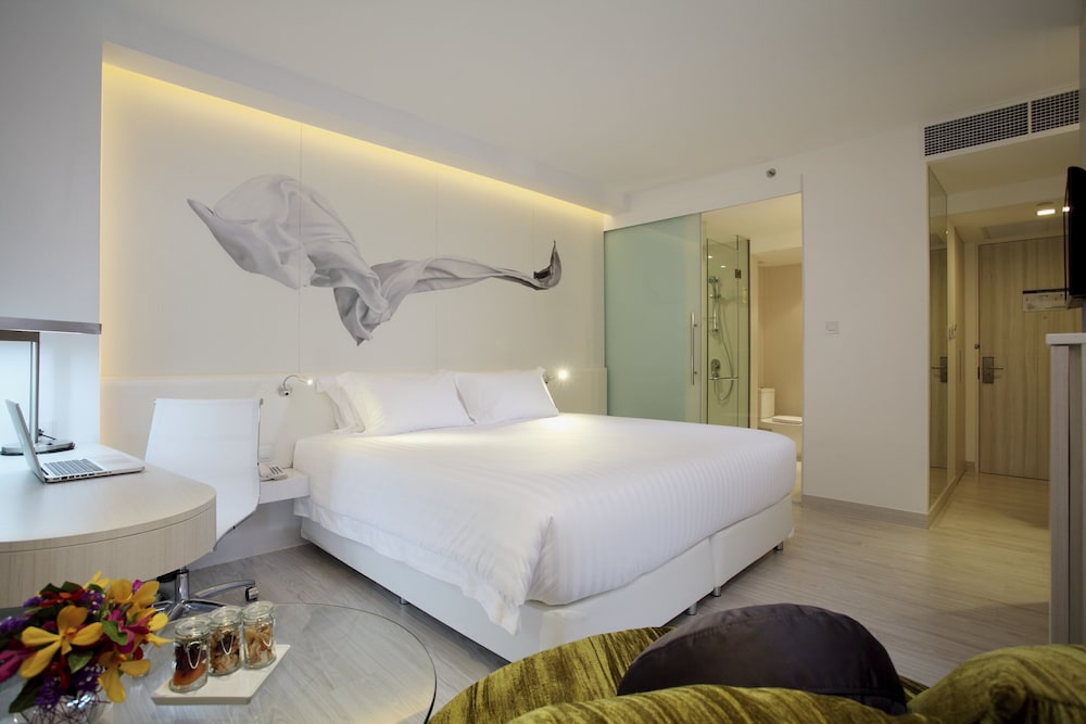 Superior Room, 1 Queen Bed, City View photo 1