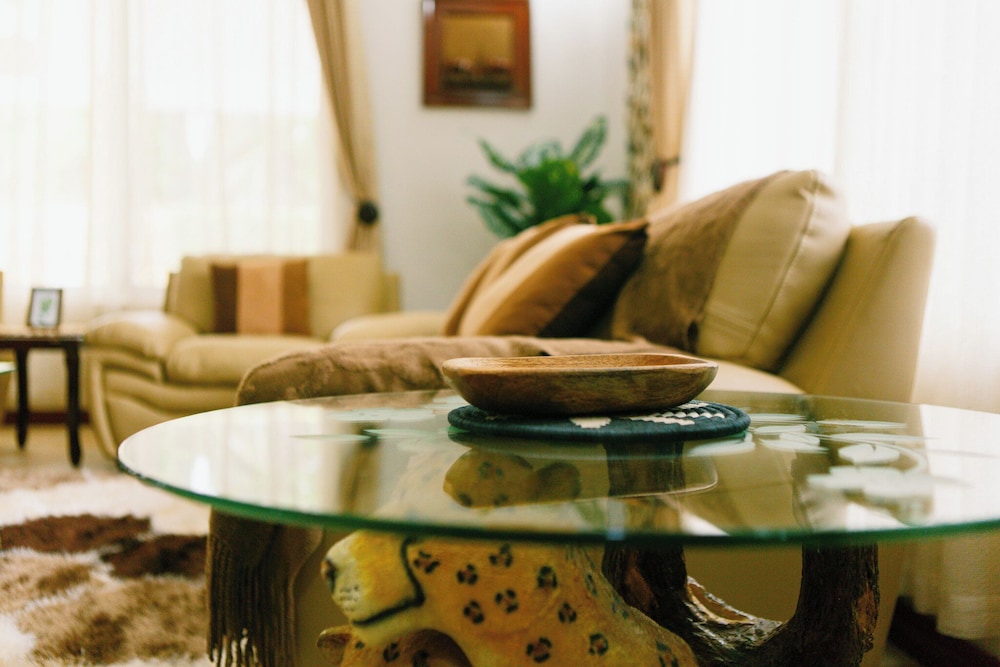 Premier Suite, Multiple Beds, Ensuite, Garden View thumbnail 6