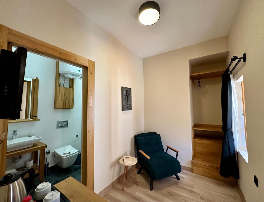 Junior Suite - Photo 1