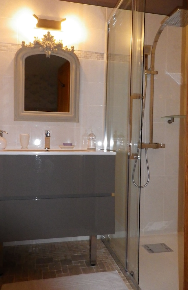 Superior Double or Twin Room (La Mara des bois) photo 2