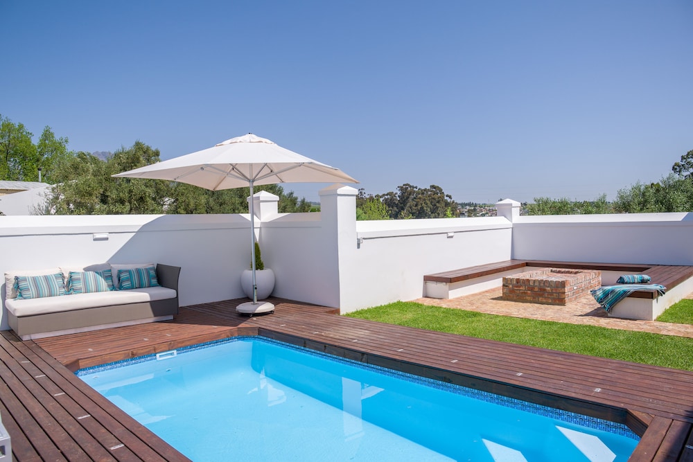Villa photo 3