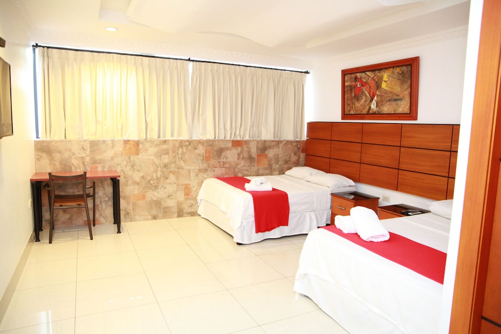 Basic Double Room, 2 Double Beds photo 2