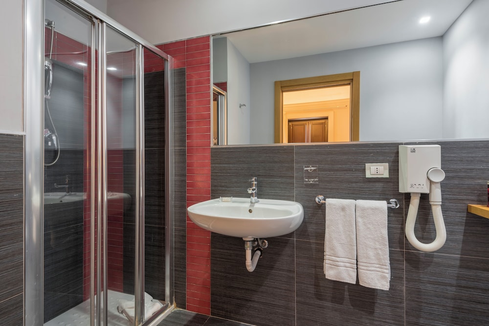 Superior Triple Room - Photo 15