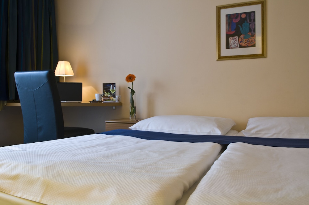 Comfort Room photo 2