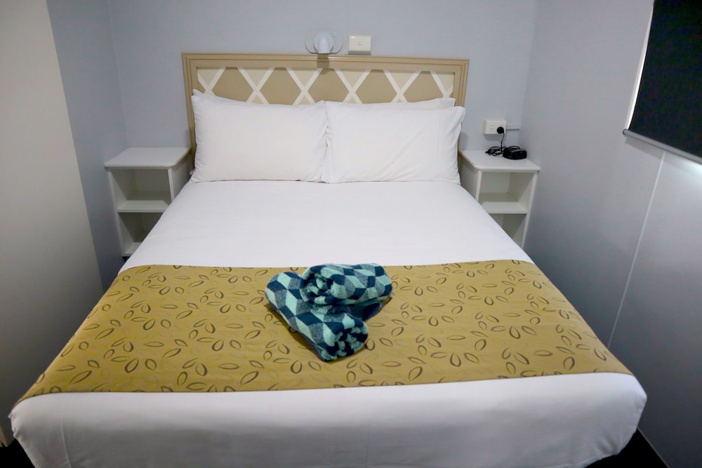 Ensuite Cabin