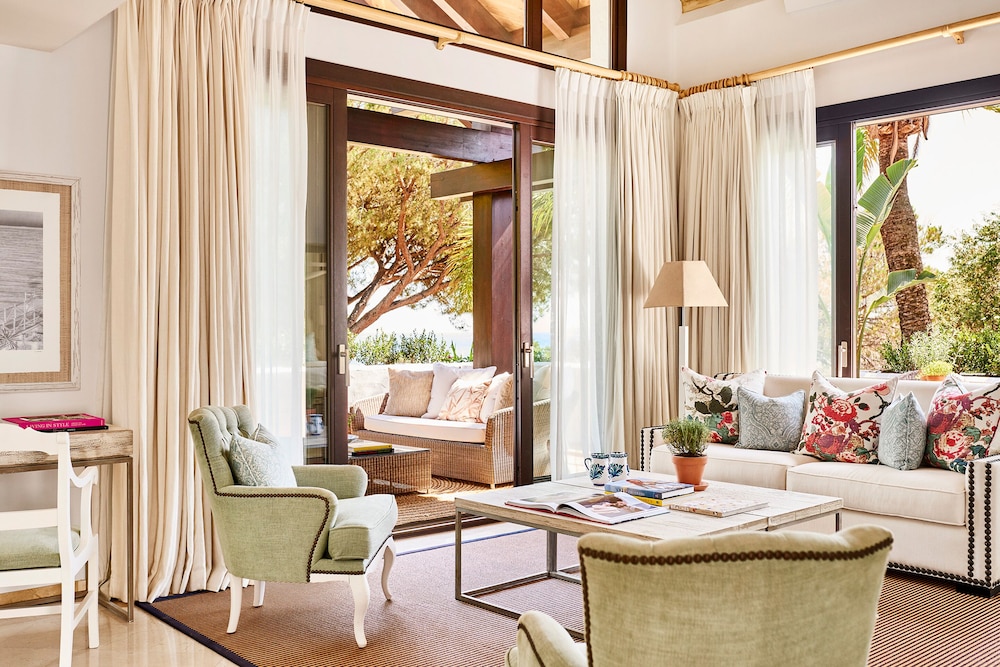 Suite (Mediterranean)
