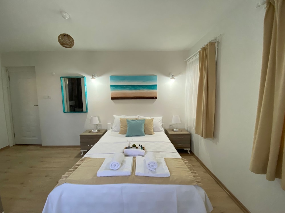 Basic Double Room photo 3