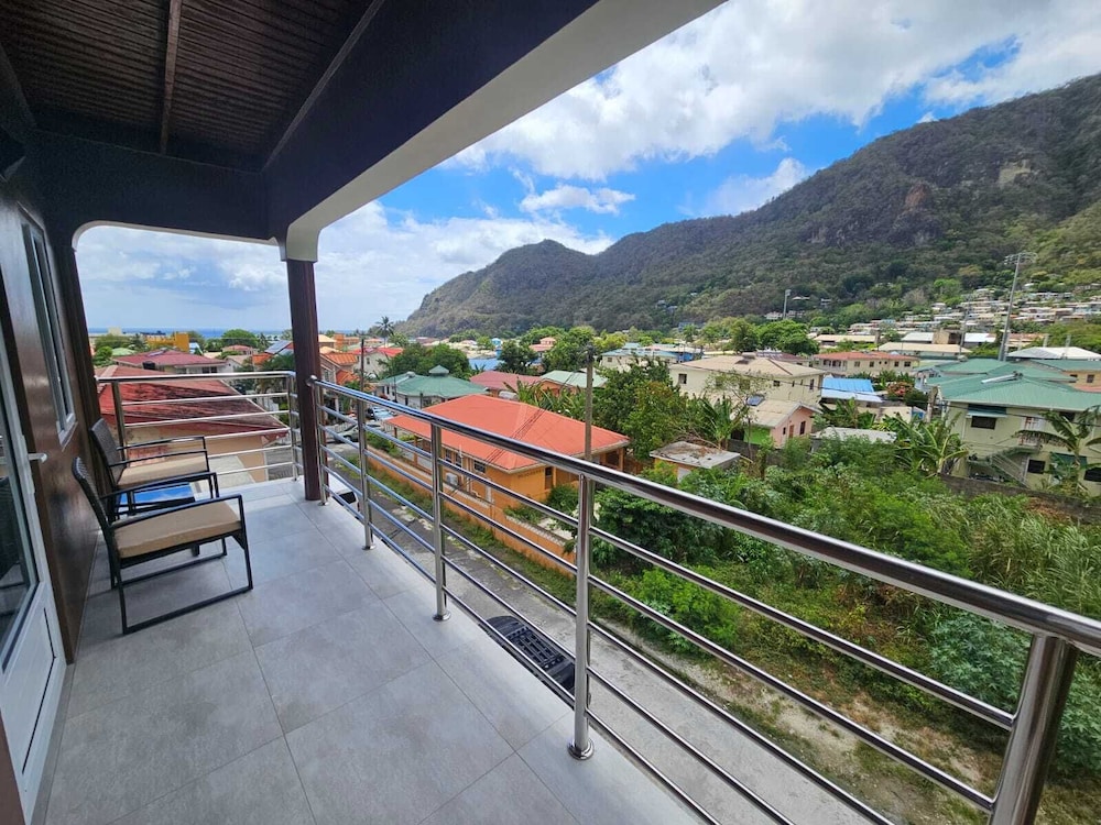 Apartment, Connecting Rooms, Mountain View