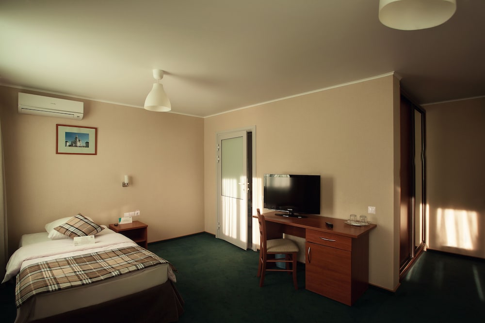 Standard Twin Room, Accessible photo 2