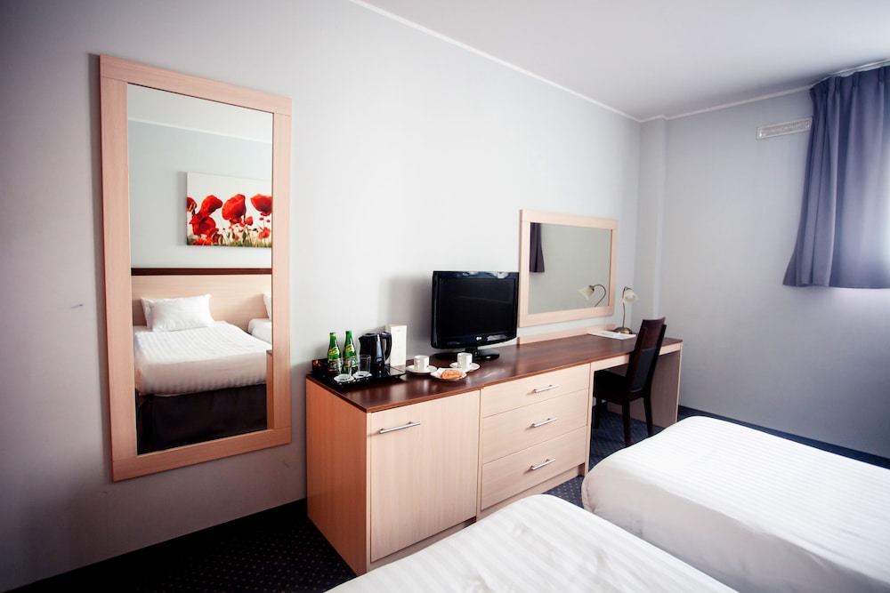 Economy Twin Room, 1 Bedroom, Non Smoking photo 1