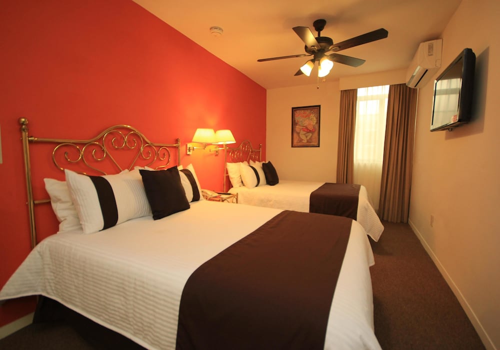 Room (Dog Friendly)