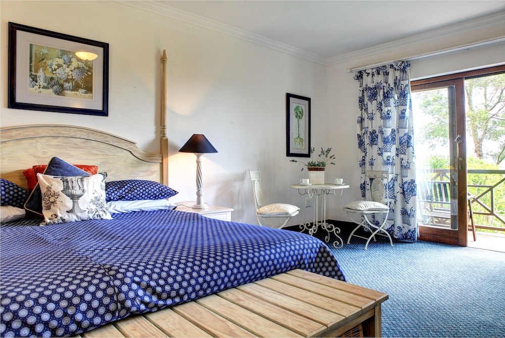 Deluxe Room - Photo 11