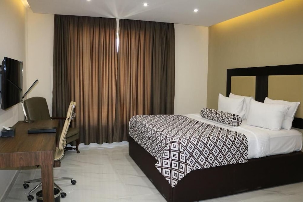 Presidential Suite