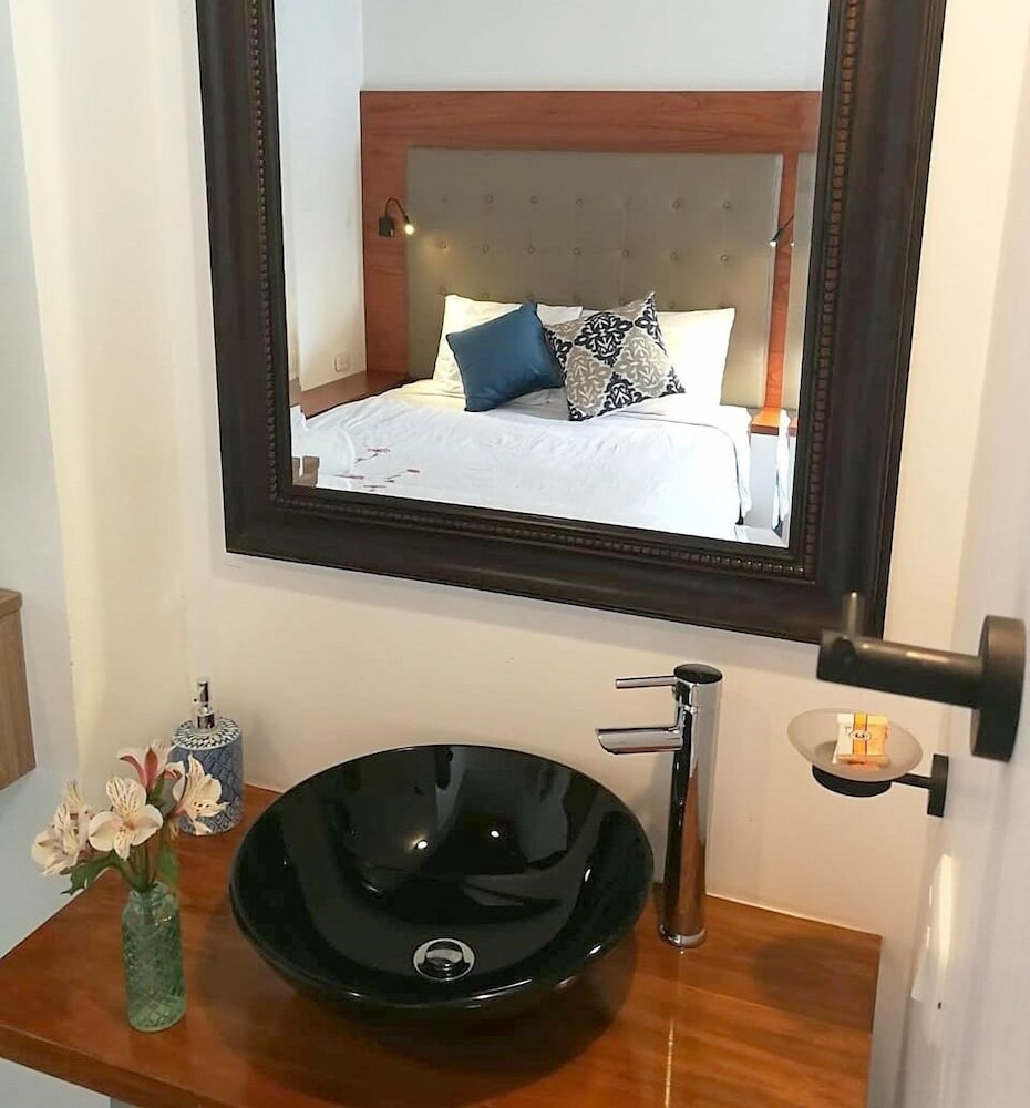 Deluxe Single Room, 1 Twin Bed photo 3
