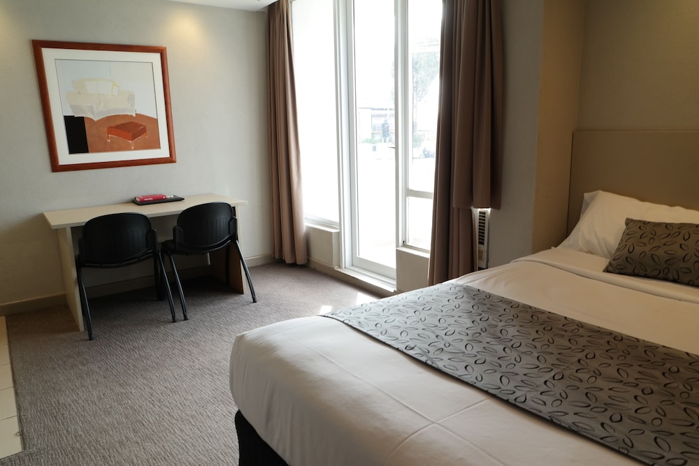 Standard Queen Room photo 1