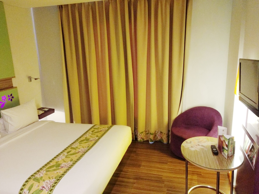 Superior Room, 1 Queen Bed (Non Balcony) - Photo 1