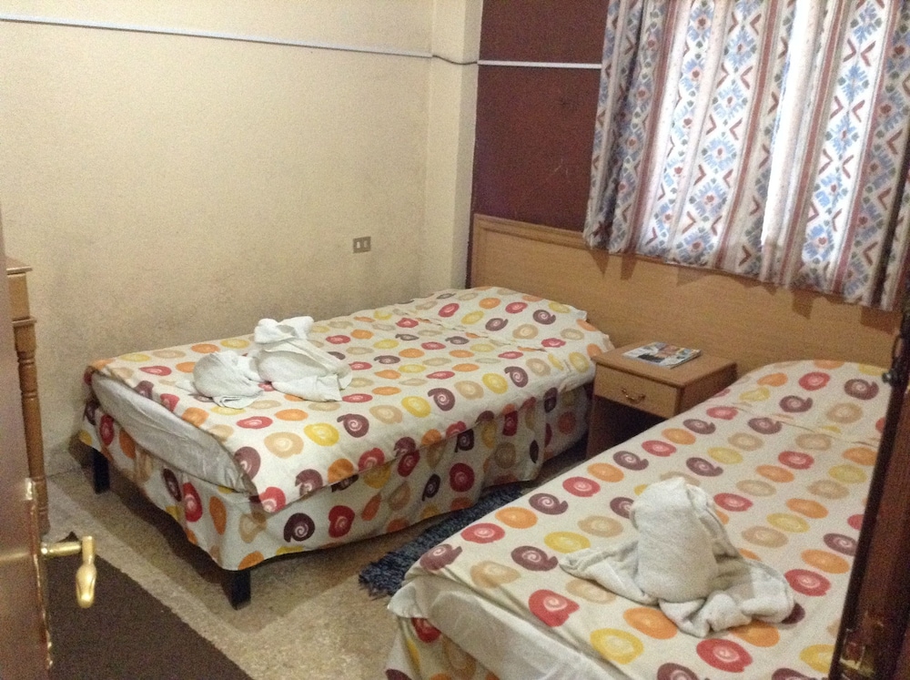Basic Shared Dormitory, 3 Bedrooms photo 3
