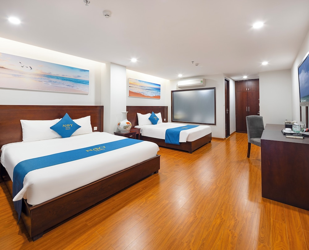 Family Quadruple Room, Balcony, City View - Photo 3