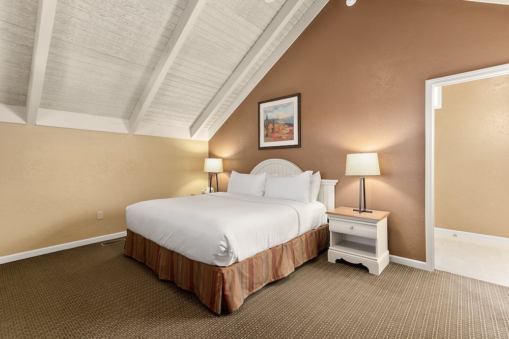 Townhome, 2 Bedrooms