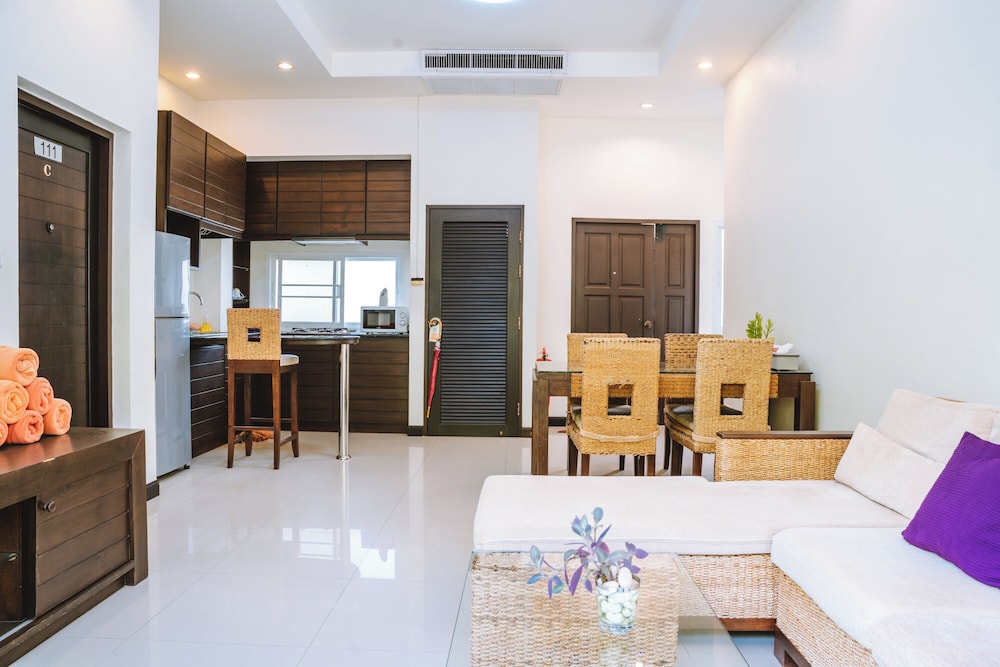 Standard 3 Bedroom Pool Villa - Photo 10