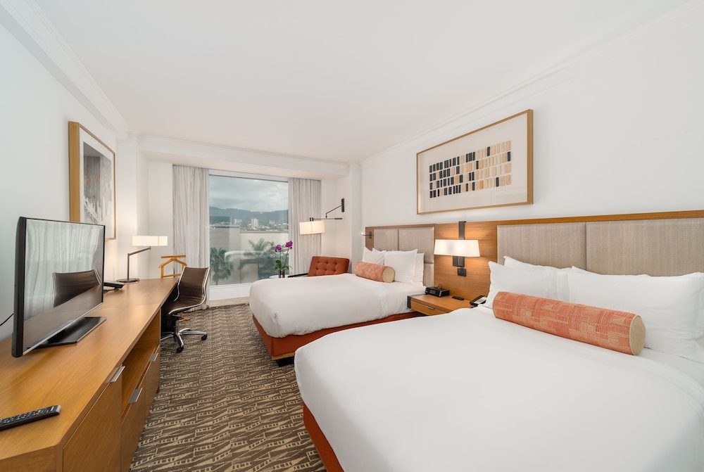 Classic Room, 2 Double Beds, Pool View - Photo 10