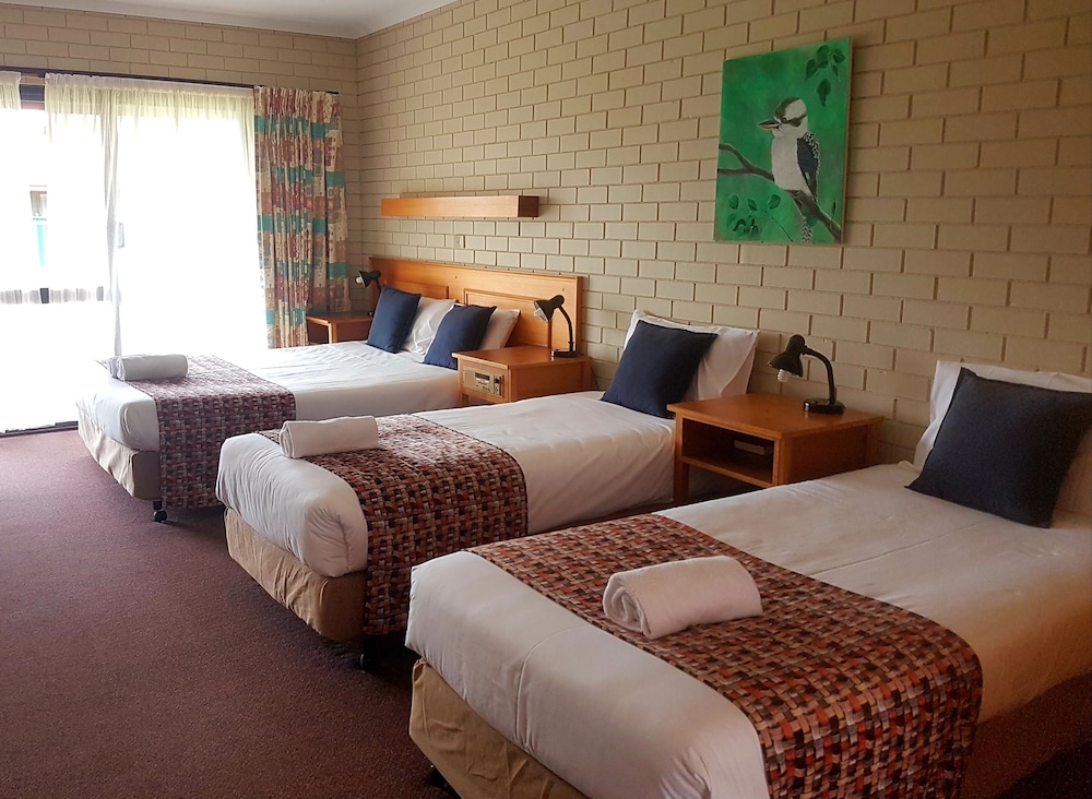 Family Quadruple Room, Non Smoking, Kitchenette (quad share) photo 3