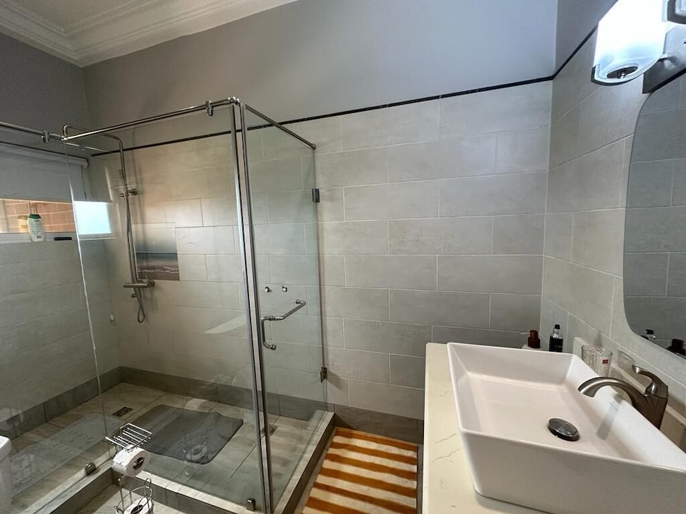 Executive Suite photo 2