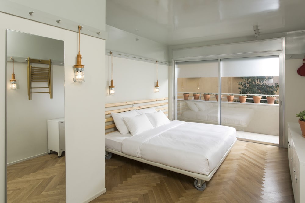 Superior Double Room, Balcony, City View photo 1