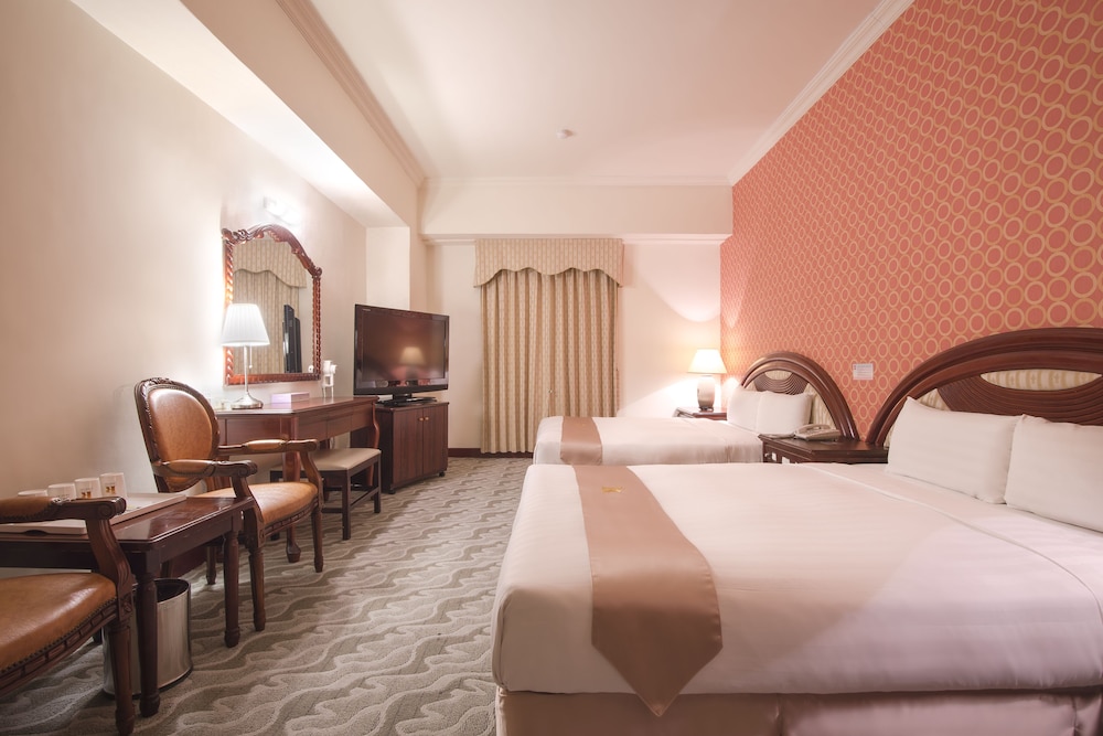 Standard Quadruple Room, 2 Double Beds photo 3