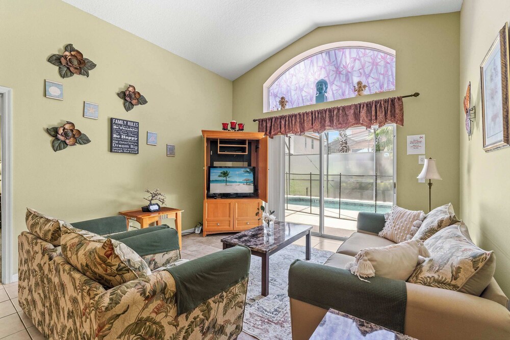 House, Multiple Beds, Pool Access, Pool View (Tropical Oasis on Hypolita)