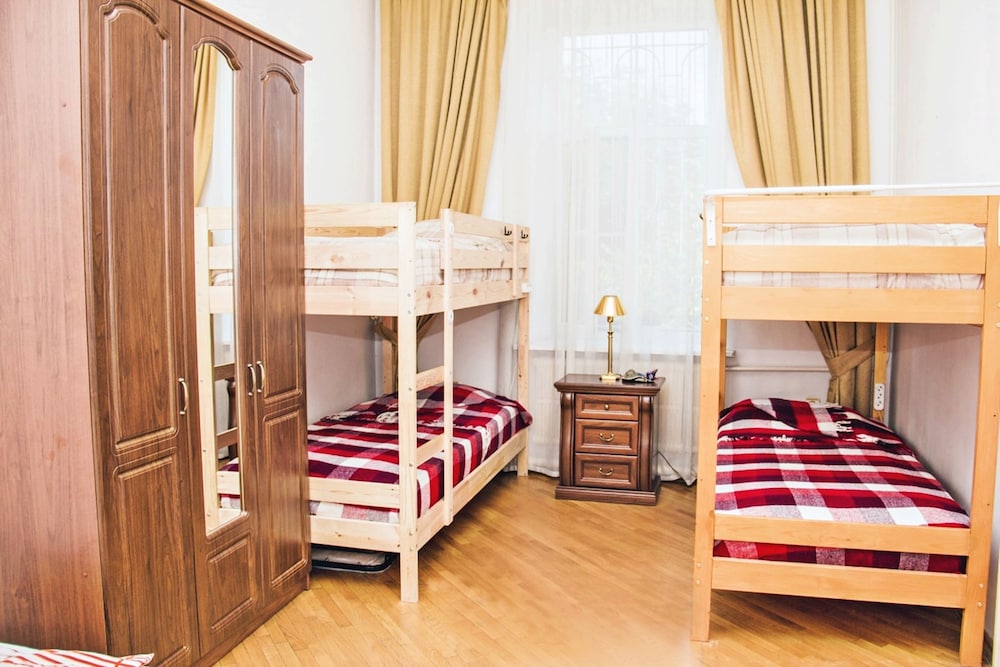 Room (Bed In 6 Bed Female Dormitory) photo 1