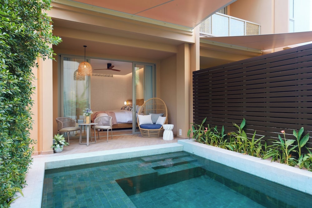 Comfy with Pool - Photo 3