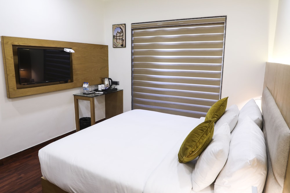 Executive Room - Photo 3