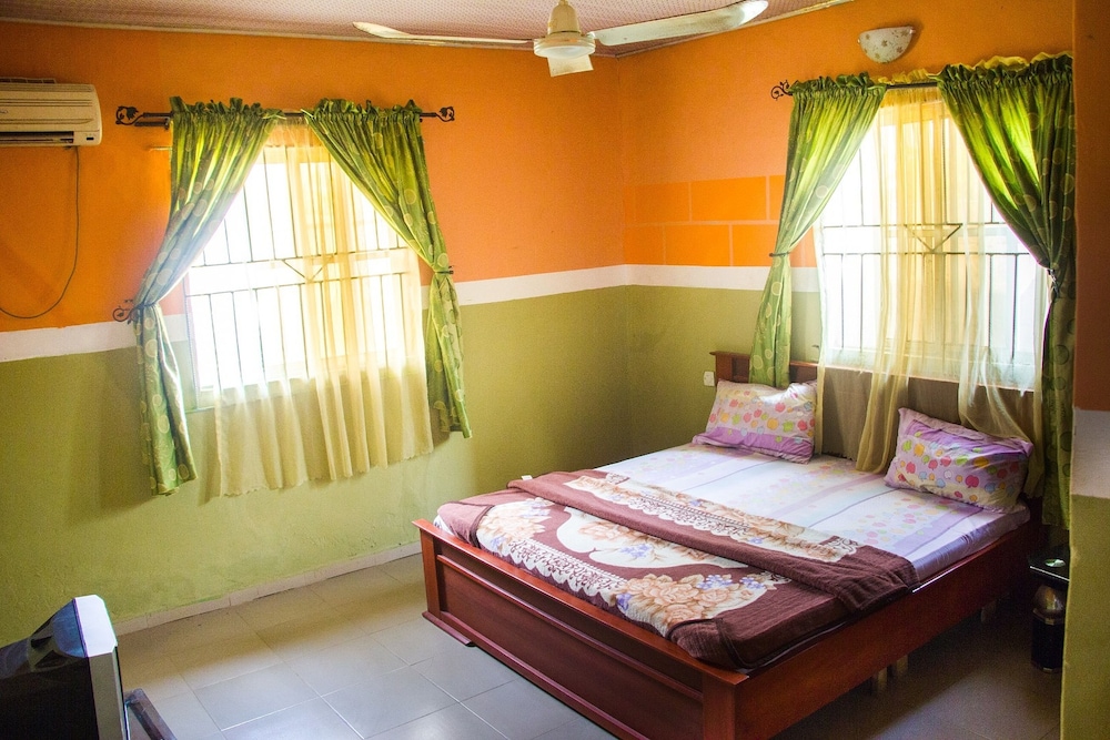 Standard Room photo 2