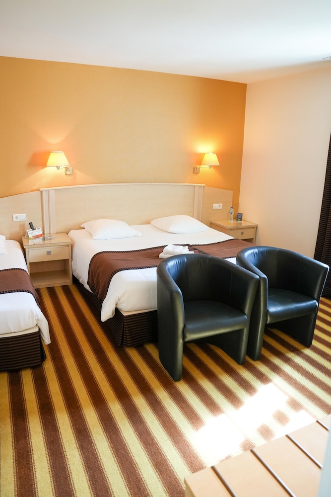 Triple Room photo 2