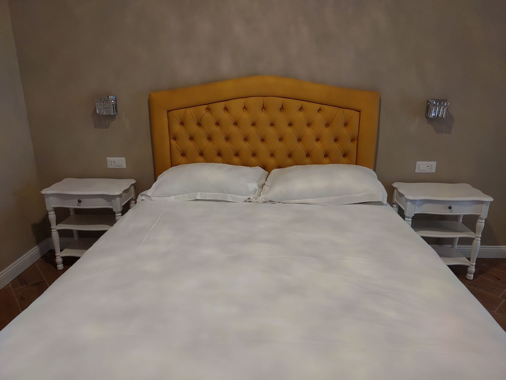 Royal Suite photo 2