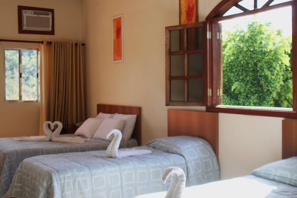 Deluxe Suite, Multiple Beds, Non Smoking (2) photo 3