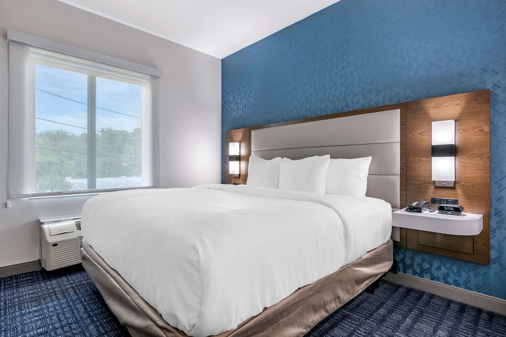 Executive Suite, 1 King Bed, Non Smoking - Photo 8