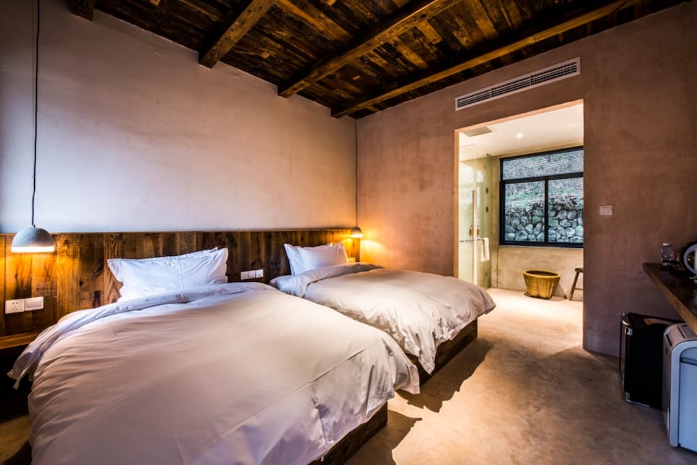 Classic Twin Room, Garden View photo 1