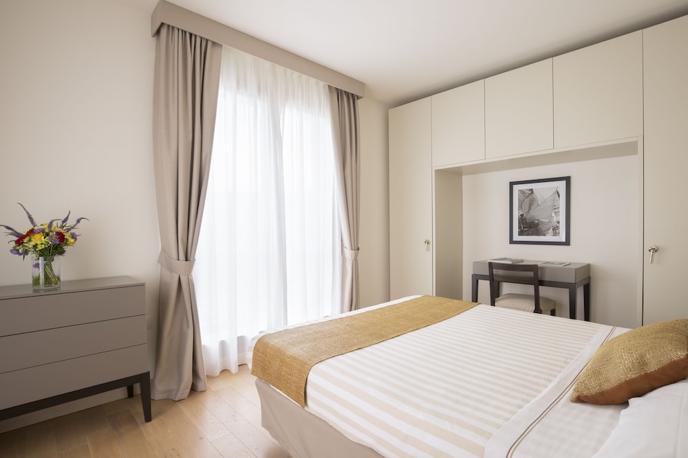 Panoramic Suite, 2 Bedrooms, 2 Bathrooms, Sea Facing photo 2