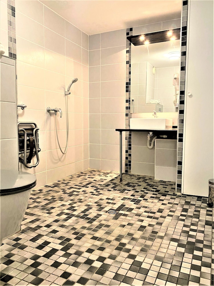 Twin Studio (2 people) accessible for persons with reduced mobility photo 3